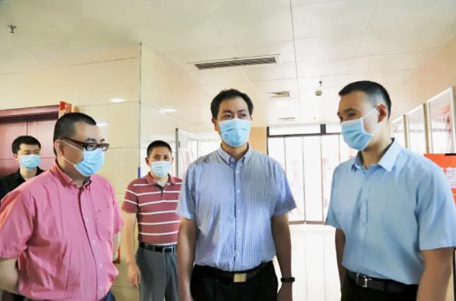 疫情防控丨区政府主要领导莅临福州国德医院检查工作